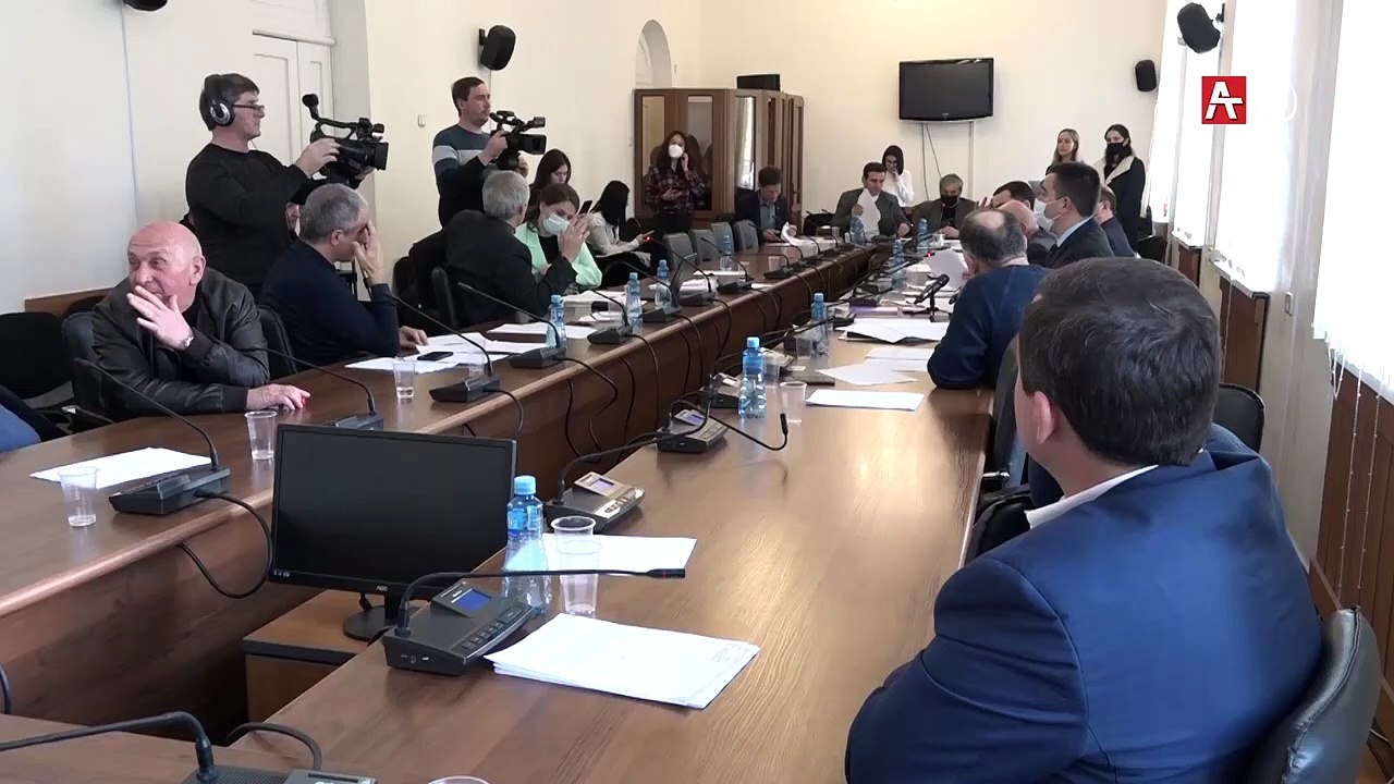 В Абхазии прошло заседание парламентского комитета 01.03.2021