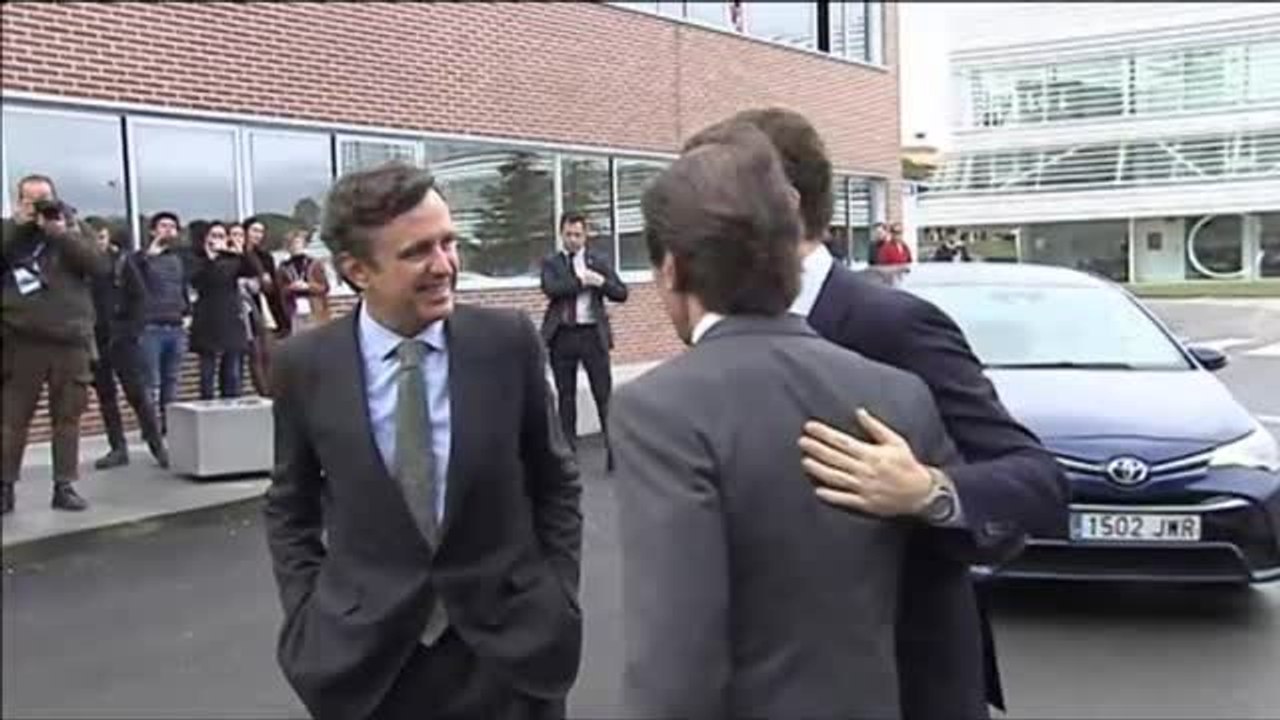 Casado reivindica el legado de sus predecesores al frente del PP en su reencuentro con Aznar