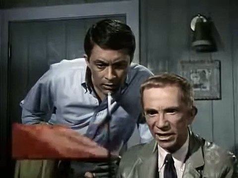 My Favorite Martian S3 E24 When You Get Back Home to Mars, Are You Going to Get It