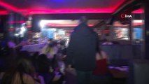 İzmir’de ‘KADES’ ihbarı ile gece kulübüne polis baskını