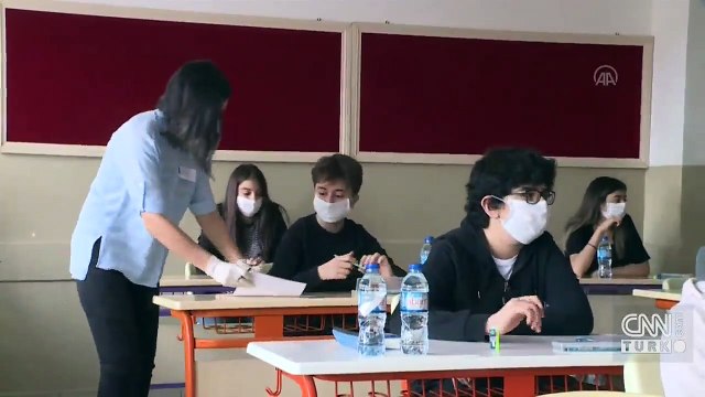 Meslek liseleri 10, diğer liseler 8 ders yapacak