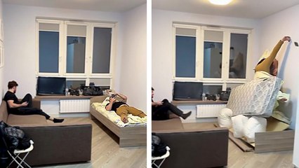 Trois airbags cachés sous un lit