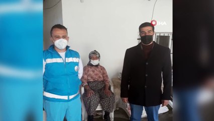 Sağlıkçılar aşılamada sınır tanımıyor