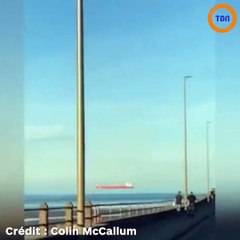 Cette illusion d'optique qui donne l'impression qu'un bateau flotte dans l'air est surprenante