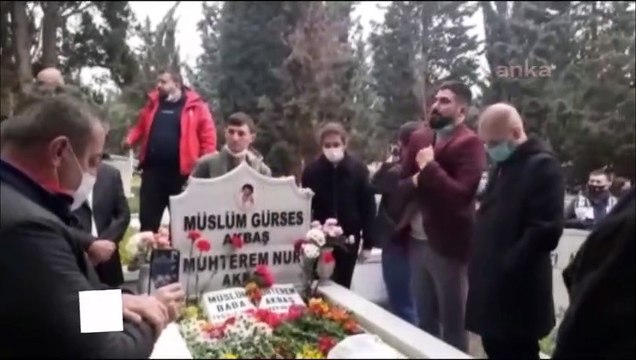 Müslüm Gürses'in 8. ölüm yıl dönümünde sevenleri mezarına akın etti