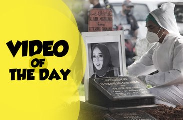 Video of The Day: Rina Gunawan Meninggal Dunia, Teddy Syah Menangis dan Kenang Momen Terakhir