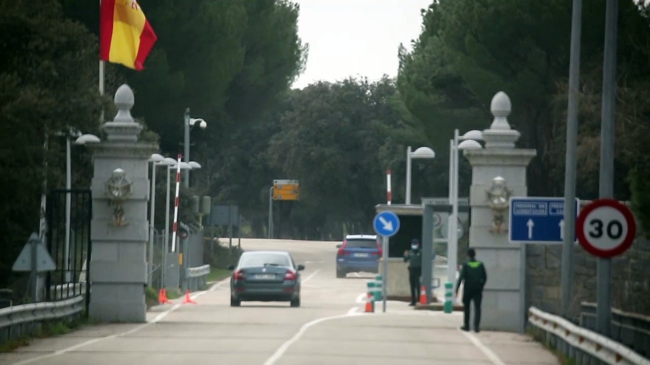 La infanta Elena entra en Zarzuela tras confirmar que se ha vacunado de la COVID