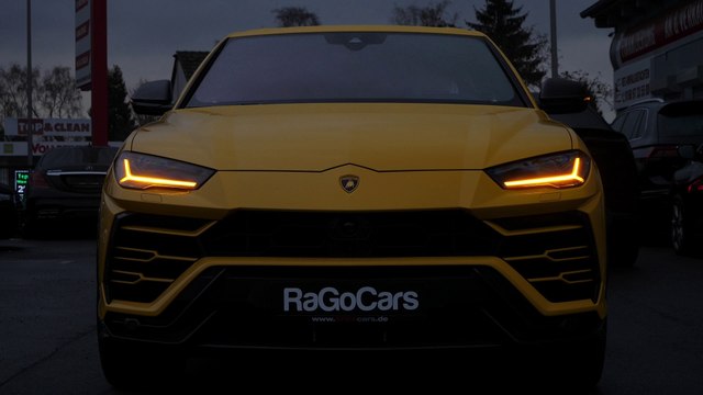 2021 Lamborghini Urus - Yellow V8 SUV from Italy - Exhaust Sound, Interior, Exterior and Features