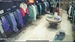 Η στιγμή του σεισμού των 6 Ρίχτερ σε μαγαζί ρούχων στη Λάρισα
