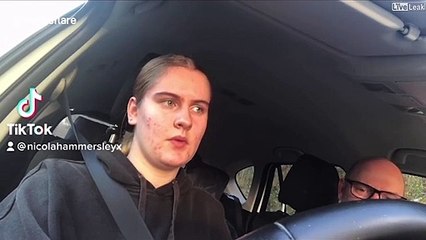 Ce papa perd patience en donnant un cours de conduite à sa fille