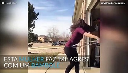 Essa mulher faz mágicas com um bambolê