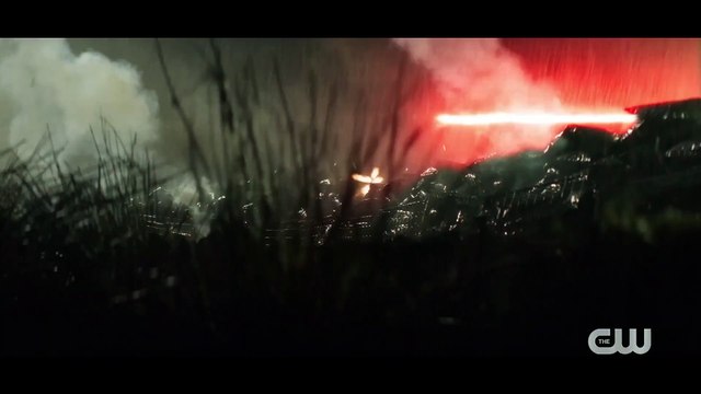 Superman & Lois 1x02 - Clip from Season 1 Episode 2 - Evil Superman Kills General Lane