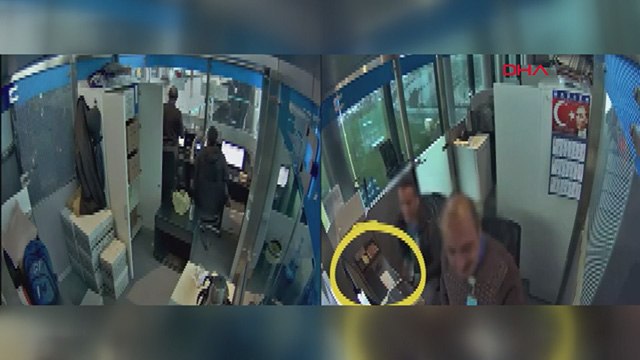 İstanbul Havalimanı'nda görevli memurlara operasyon güvenlik kamerasında