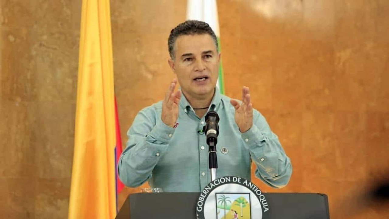 Gobierno suspende de su cargo como gobernador de Antioquia a Aníbal Gaviria