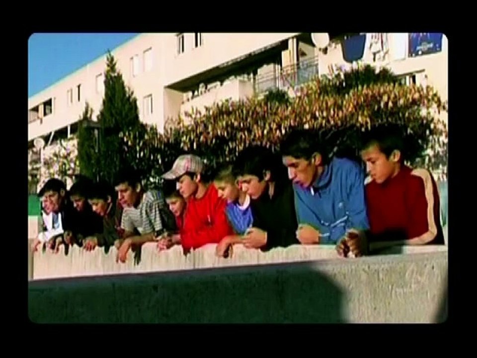 Fausse pub "Nike versus adidas"