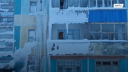 Apartment block in northern Russia turns into ice cave