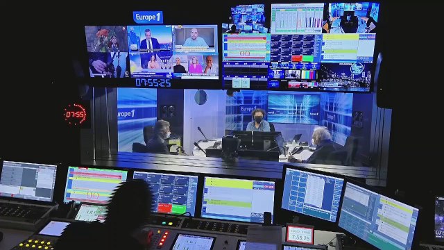 Jean Castex à Jean-Pierre Le Goff : Ne flinguez pas trop le moral des Français, c'est à moi de m'occuper de cela (Canteloup)