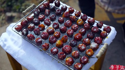 Adornos, productos y aperitivos del Año Nuevo chino
