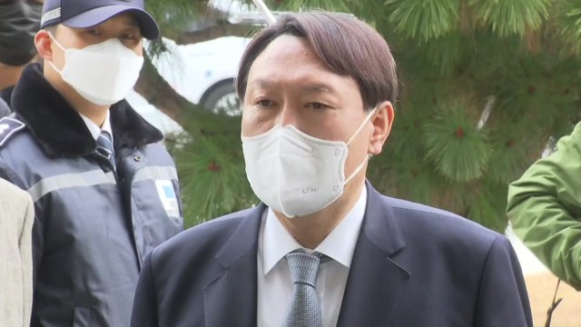 [뉴스큐] 윤석열 총장 결국 '사의 표명'...문 대통령 사의 수용 / YTN