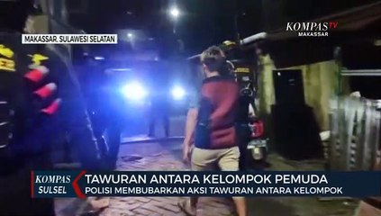 Polisi Membubarkan Aksi Tawuran Antara Kelompok