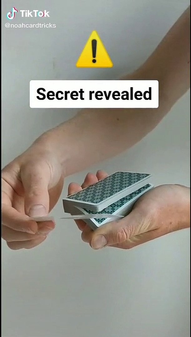⁣how to magic using cards