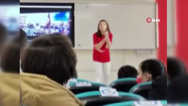 İstiklal Marşı okuma yarışmasında ödülü kabul etmedi