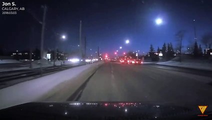 Near head on collision in Calgary 2018.03.03 — CALGARY, AB