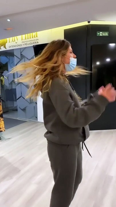 Anita Matamoros se suma a la tendencia bicolor