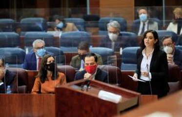 Ayuso: "Nadie feminista es ministra por ser la mujer de un vicepresidente"