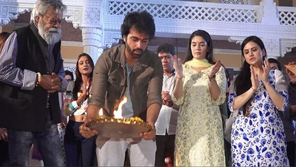 Pratigya Serial Set पर Lead Pair Arhaan Behll Pooja Gor का Havan Aarti Video Viral | Boldsky