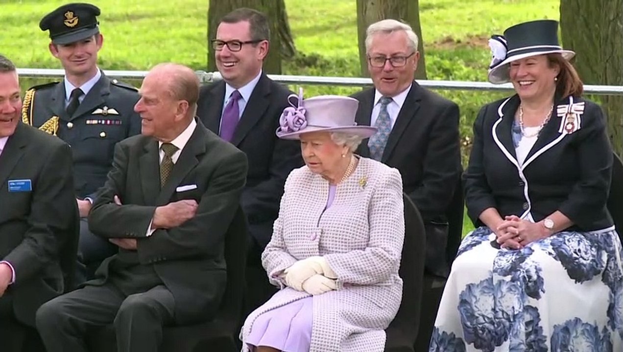 Prinz Philip erfolgreich am Herzen operiert