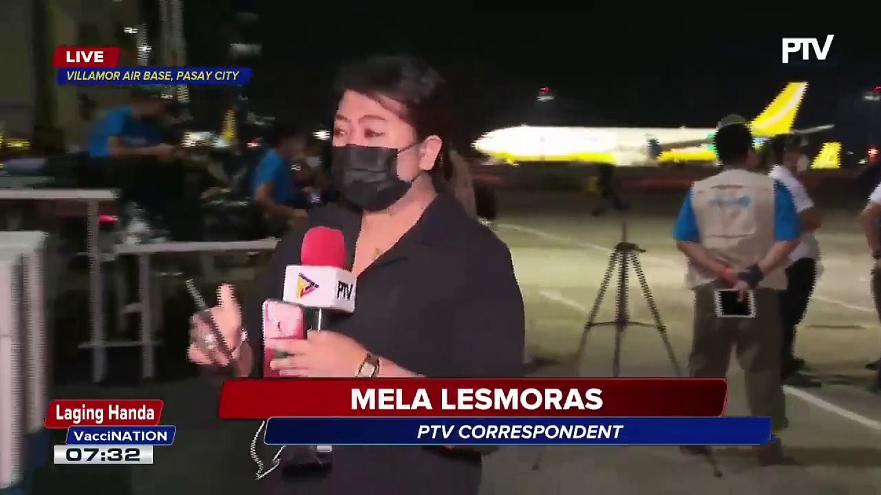Ilang opisyal ng pamahalaan, nasa Villamor Air Base na para salubungin ang pagdating ng AstraZeneca vaccines