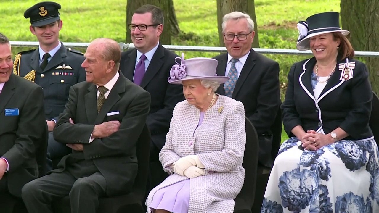 Prinz Philip erfolgreich am Herzen operiert