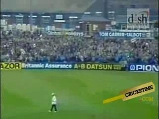 Ian Botham famous hook shots vs lillee