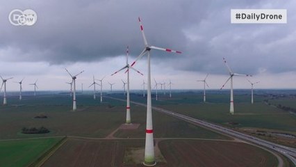 #Daily Drone: Parque eólico em Altentreptow