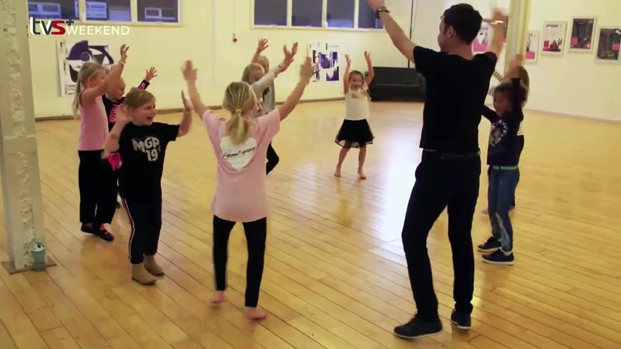 Det skal danses væk | 9-9 | Danseskolen "Step by Step" | Lars Christensen & René Sørensen | 28-06-2020 | TV SYD @ TV2 Danmark