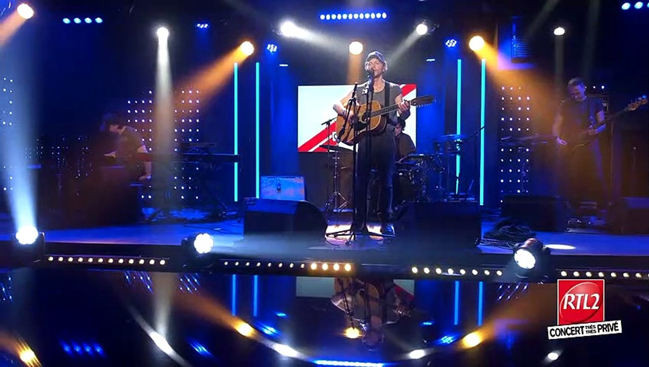 Raphaël : "Sur la route" (Concert Très Très Privé RTL2)