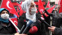 ŞIRNAK - Terör mağduru aileler HDP İl Başkanlığı önünde eylem yaptı