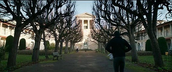 Bande-annonce d'Envole-moi avec Victor Belmondo