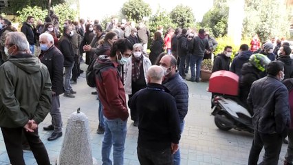 İSTANBUL - Kartal Belediyesi ile Genel İş Sendikası arasında imzalanan TİS'e işçilerden tepki