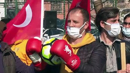 İSTANBUL - Halı saha işletmecileri, kapanış saatlerinin düzenlenmesini istiyor