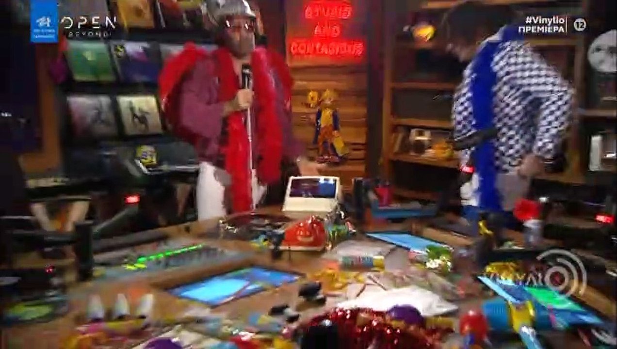 Βινύλιο: Γιόρτασαν τα γενέθλια του Πρωθυπουργού και δεν φαντάζεστε τι έγινε!