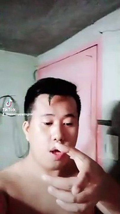 Hand gesture