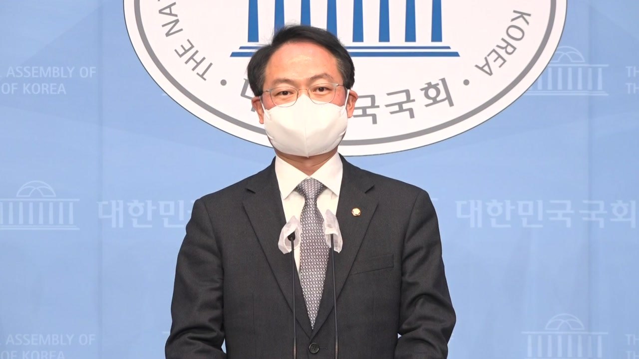 민주당 "사의 표명부터 정치 행보 시작" / YTN