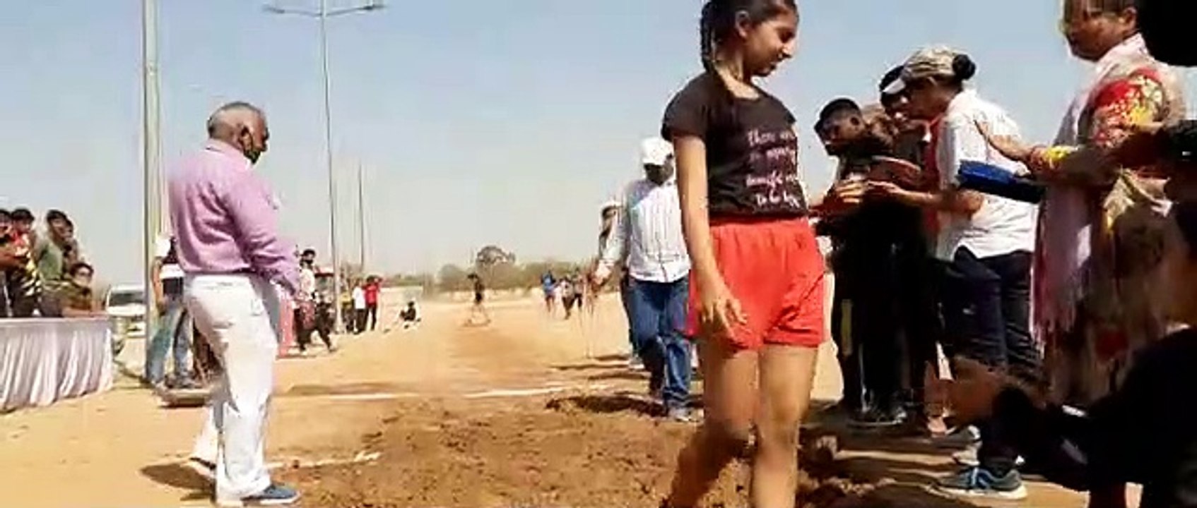 खेलकूद प्रतियोगिताओं में नारी शक्ति ने दिखाया दमखम