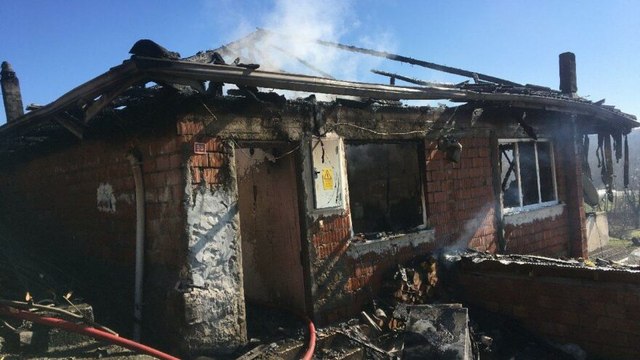 Mutfakta başlayan yangında ev küle döndü