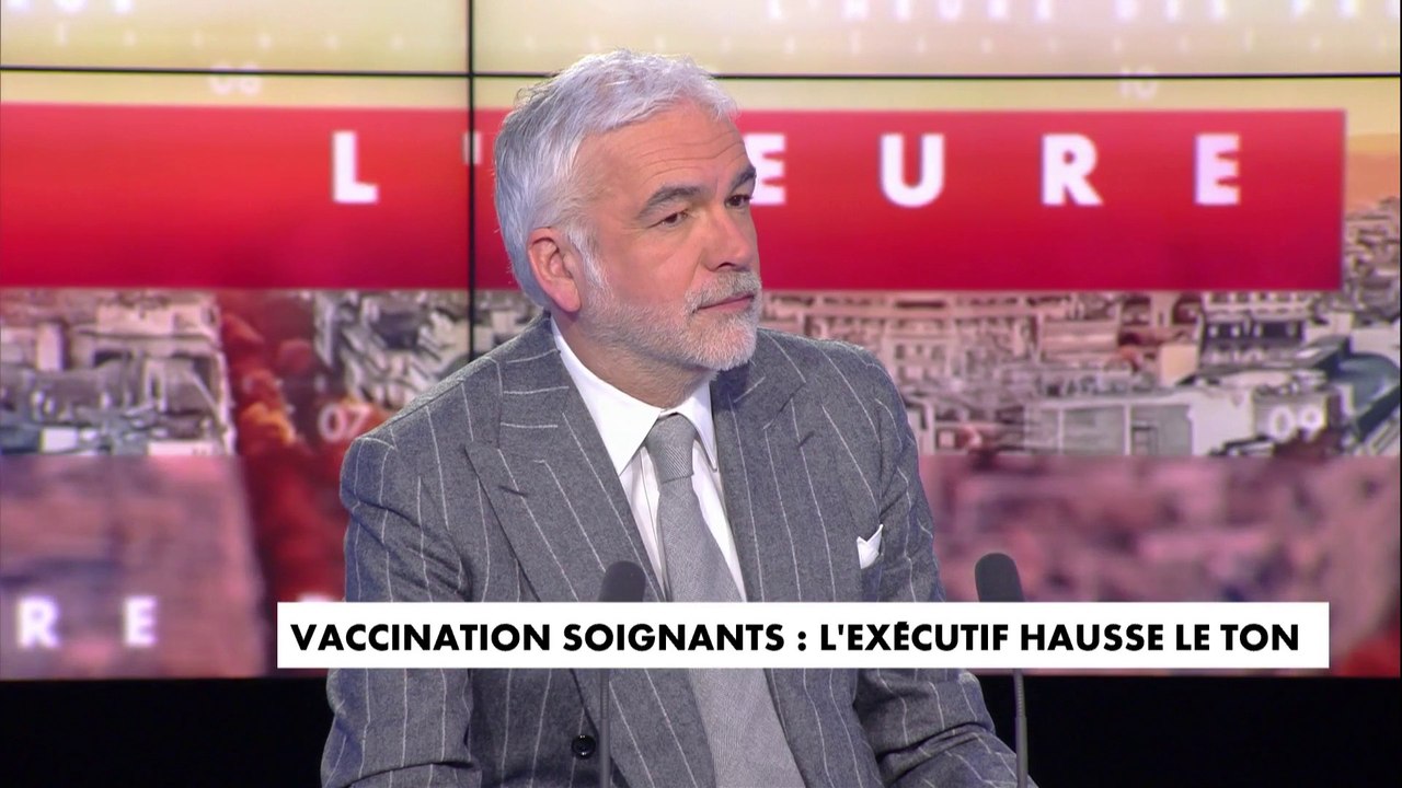 «Je n’ai pas tellement envie de me faire vacciner (…) mais je dois le faire pour les autres», affirme Pascal Praud