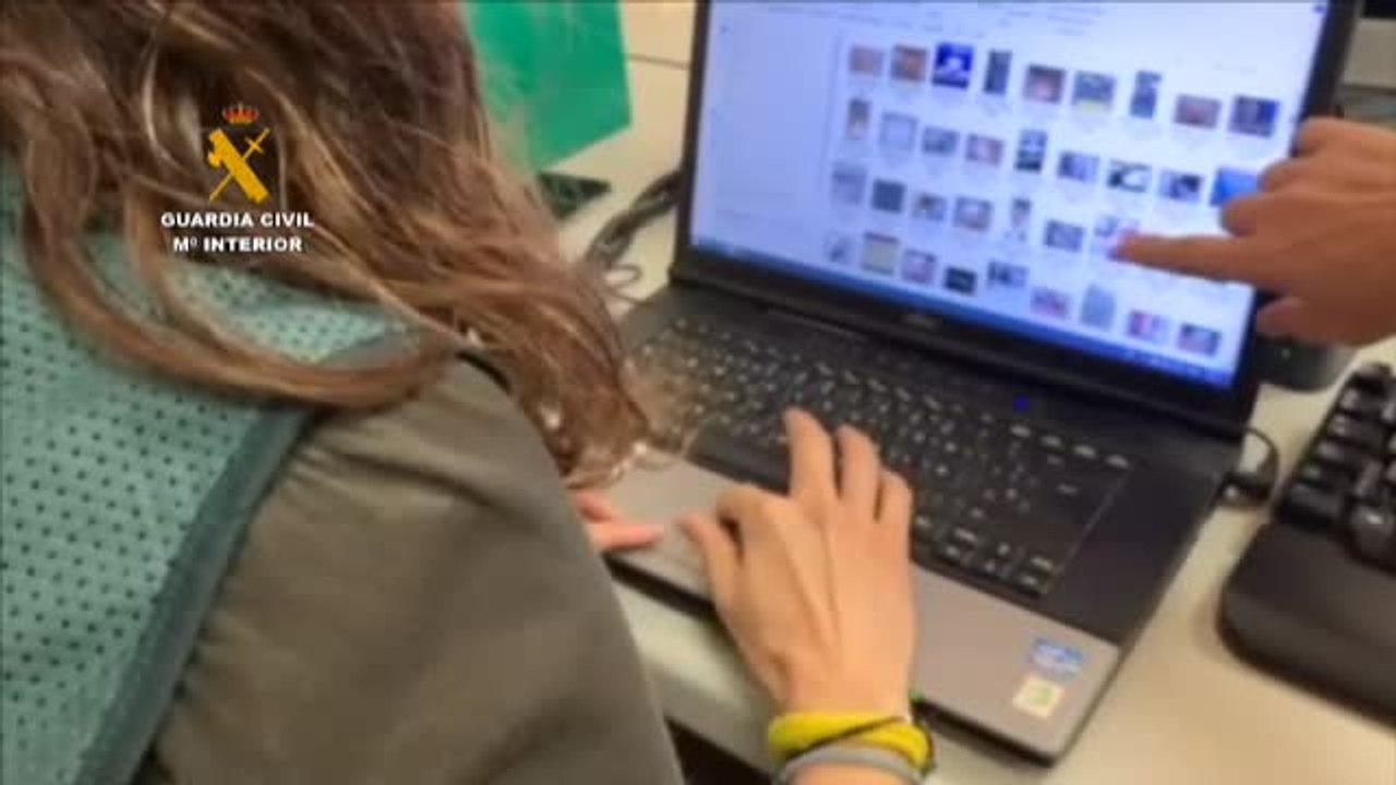 Detenido en Huelva con más de 2.000 fotos sexuales de niñas contactadas por una red social