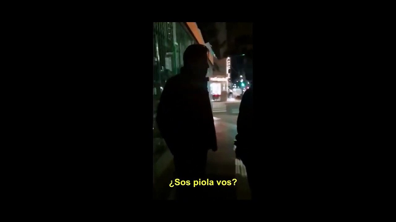 danann se come los mocos afuera de la radio
