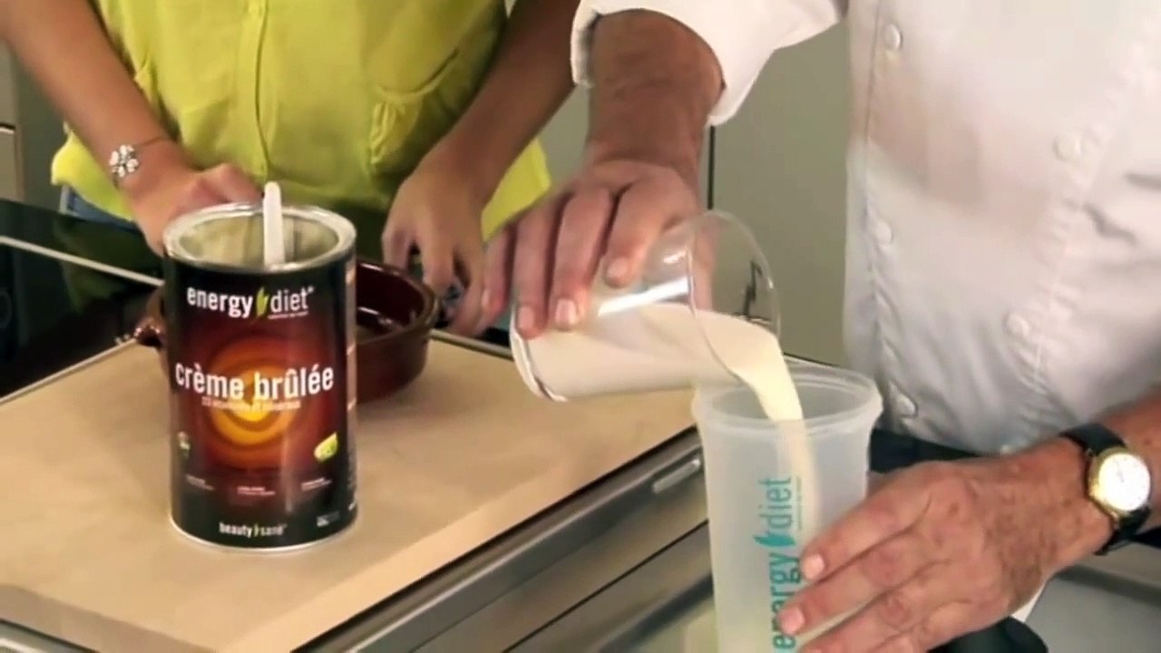La Crème brûlée aux éclats de caramel Energy Diet préparée par Pierre Sauvaget